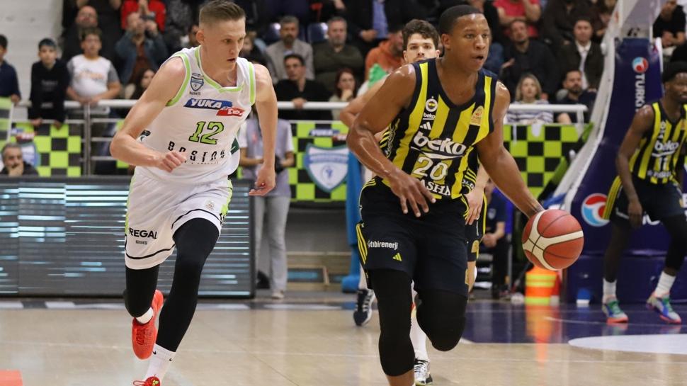 Fenerbahçe Beko губи от Merkezefendi в отложен мач