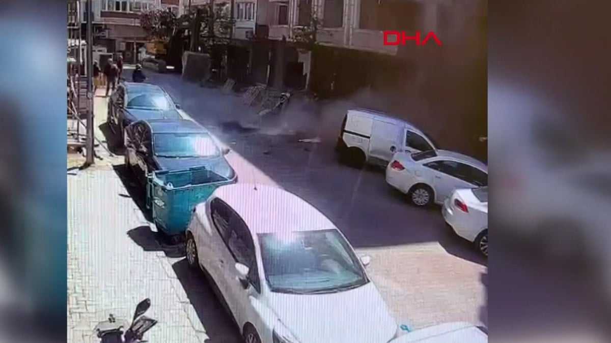 Балкон се срутва след земетресение в Мраморно море