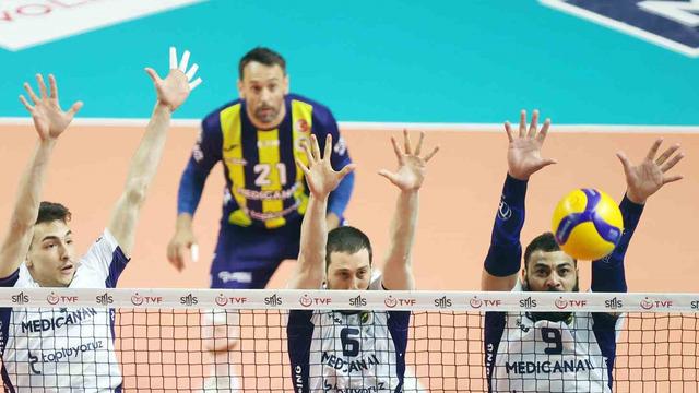 Fenerbahçe завършва сезона на 3-то място