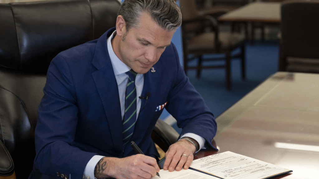 В САЩ персоналът без ваксина Covid-19 ще бъде възстановен на работа