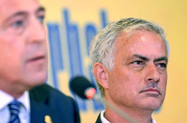 Жозе Моуриньо, който беше изгонен от Фенербахче, проговори за първи път! Изключителни думи за Али Коч: Той говори, откакто си тръгнах…