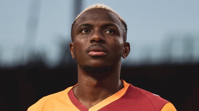 „Зелена жилетка“ на тренировката на Galatasaray! Ще играе ли Виктор Озимен срещу „Ливърпул“?