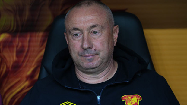 Станимир Стоилов напомня за Fenerbahce!