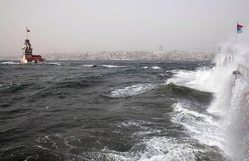 Предупреждение за бури в Мраморно и Егейско море