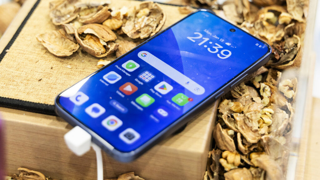 OPPO A6 Pro е наличен за продажба в Турция. Ето цената и характеристиките