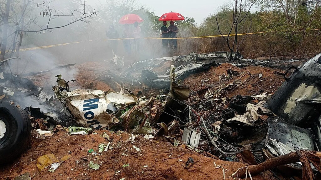 Самолет се разби в Кения, при което загинаха 11 души