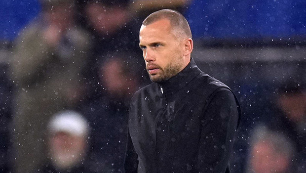 Galatasaray yenilgisi sonu oldu: Ajax’ta John Heitinga’nın görevine son verildi!