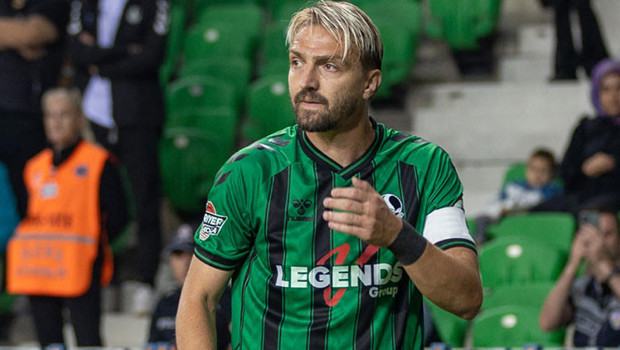 Caner Erkin’den bir kırmızı kart daha: Bu sezon 3. kez…