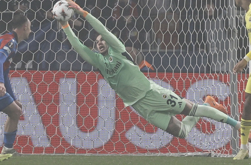 Ederson 100 metreden penaltıyı gördü