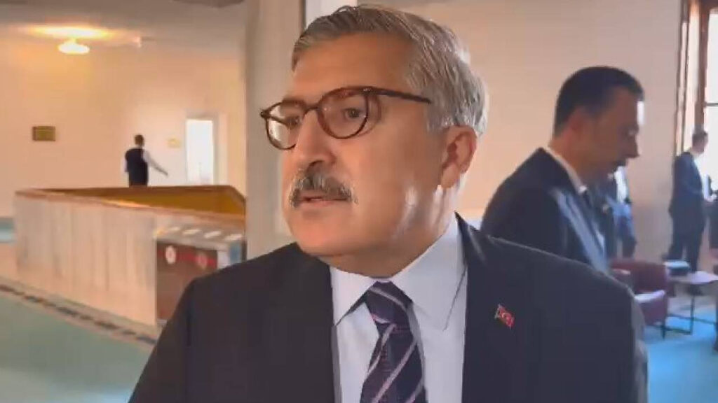 Среща на членовете на комисията на AK Party