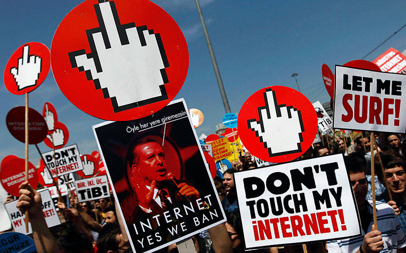 Свободата в интернет намалява: Турция отново е сред най-лошите