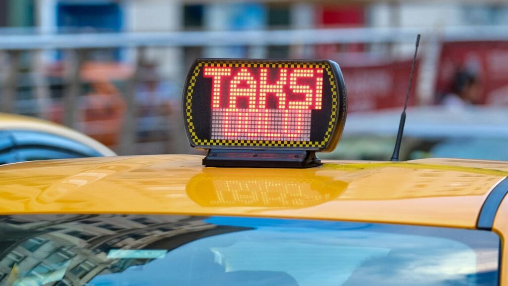 2025 İstanbul’da taksi ücreti kaç TL? Köprüden geçiş ücreti alınır mı? Taksi Avrasya Tüneli gidiş geliş ücreti alır mı? (Güncel)