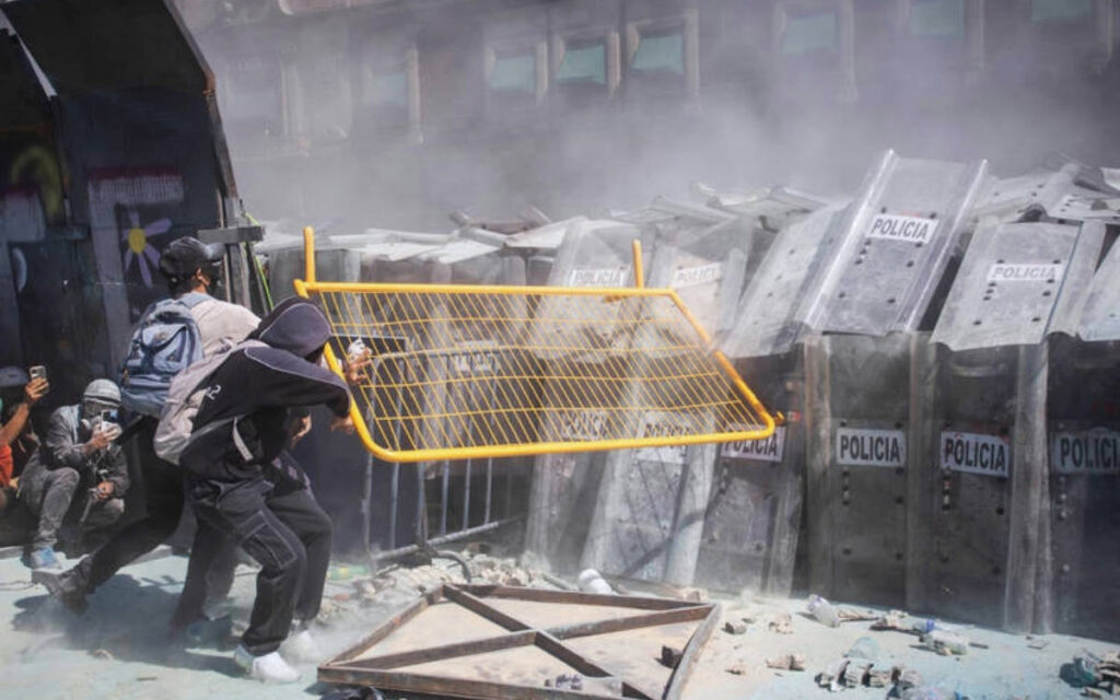 Протестите на „поколението Z“ продължават в Мексико