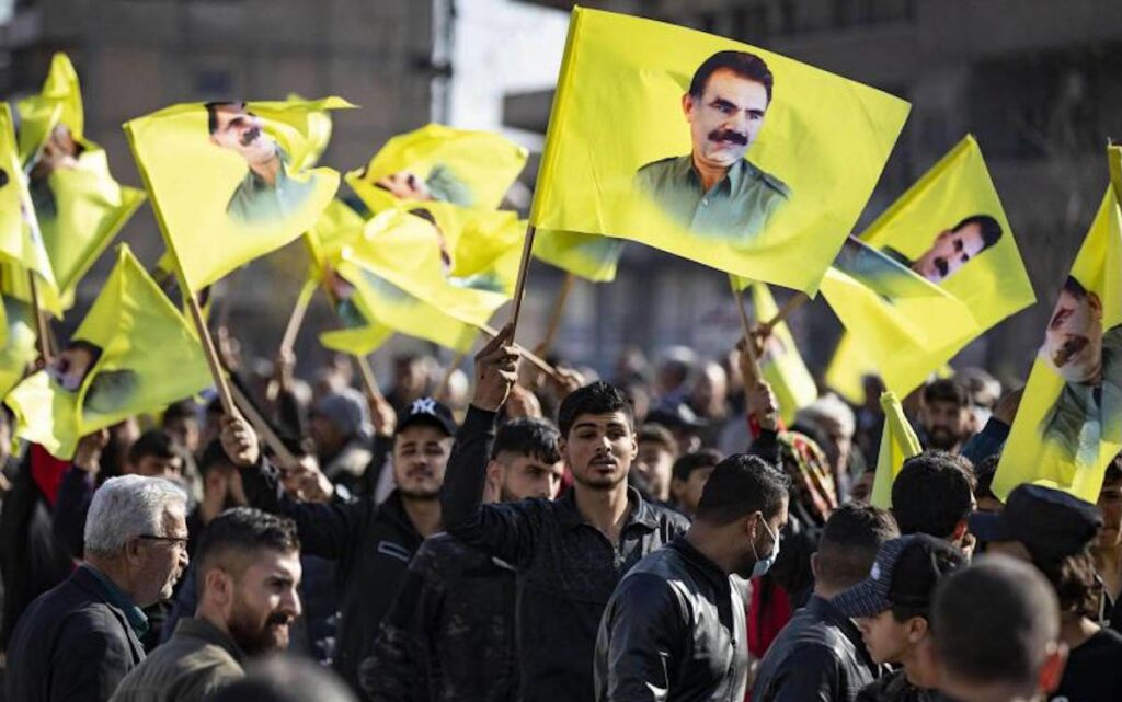 Öcalan: „Bu sefer başarmak gerekiyor, başarısızlık halinde darbe mekaniği devreye girecektir „