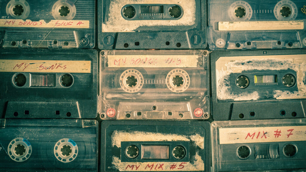 Касетите се завръщат: Защо толкова много хора отново купуват музикални касети?