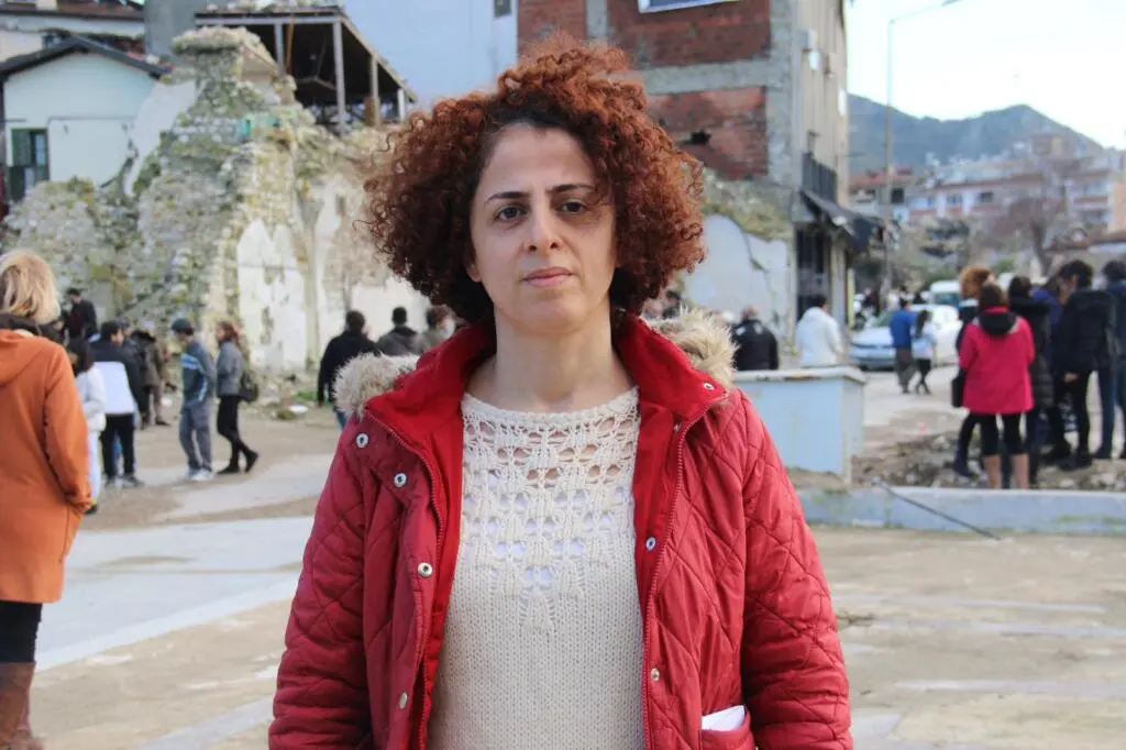 В Хатай няма подобрение: 200 000 души в контейнери