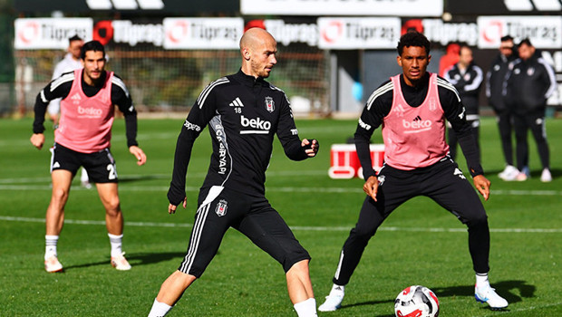 Beşiktaş продължи подготовката си за мача с Trabzonspor
