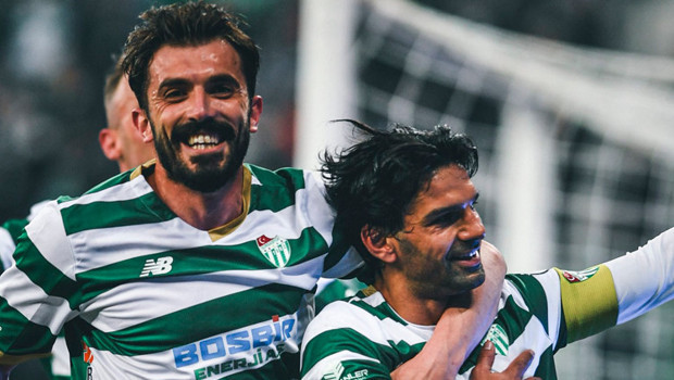 Бурсаспор победи Анкара Демирспор с 4 гола!