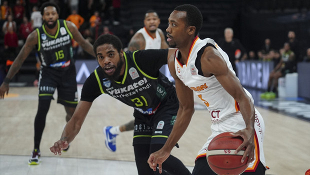 Galatasaray MCT Technic спечели у дома!