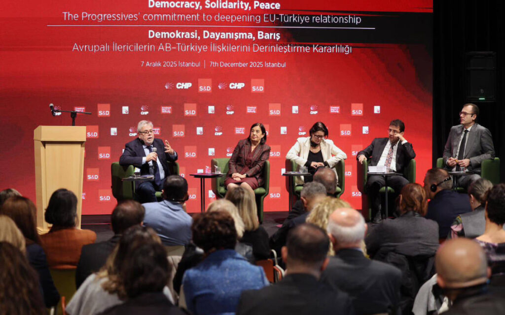 Amor: Türkiye’deki demokratik gerilemeyi izlemek acı verici