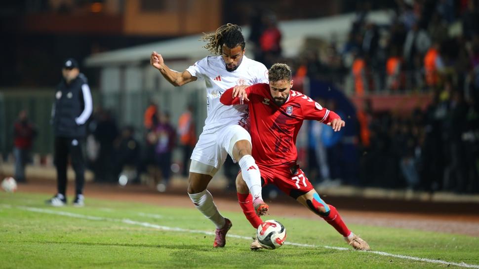 Antalyaspor kupada Silifke karşısında hata yapmadı