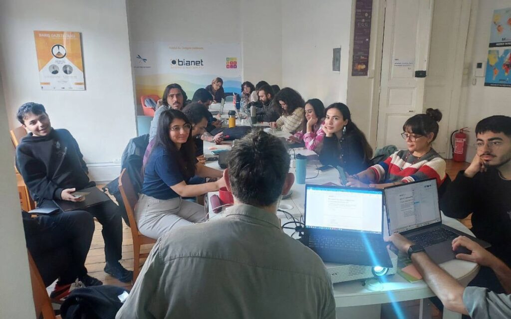 Трети ден на семинара BİA: Да направим данните видими, да преподаваме изкуствен интелект на корпоративния език