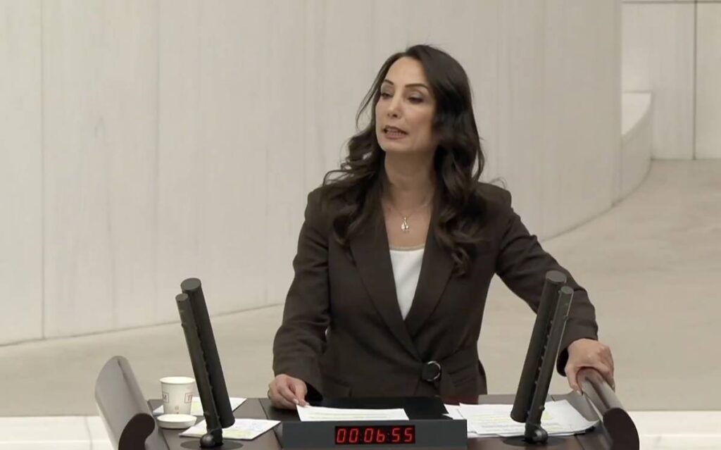 Съпредседател на партия DEM Tülay Hatimoğulları Oruç: „Ще кажем „не“ на този жесток бюджет“