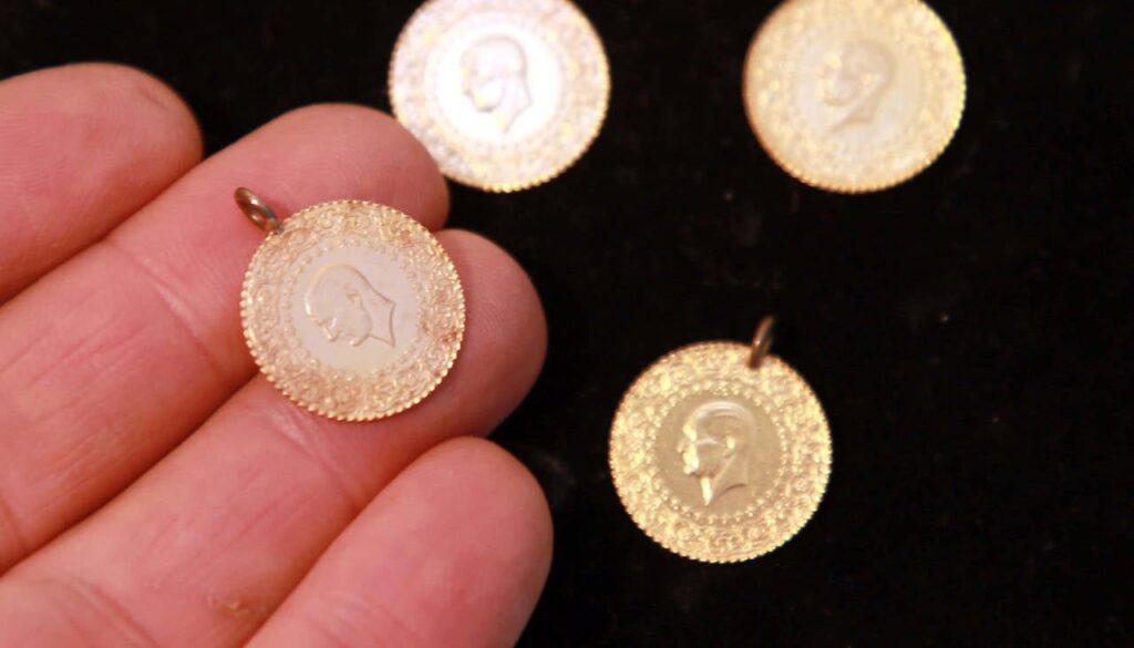 КОЛКО Е ЧЕТВЪРТ ЗЛАТО? 18 декември 2025 четвъртък текуща цена на четвърт злато