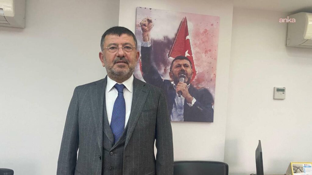 Ağbaba от CHP: „Заповедта да се работи 24 часа доведе до смъртните случаи един след друг“ в зоната на земетресението