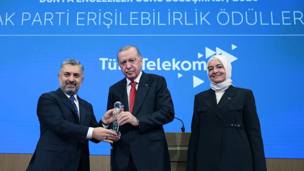 Cumhurbaşkanı Erdoğan’dan Türk Telekom’a Dijital Erişilebilirlik ödülü