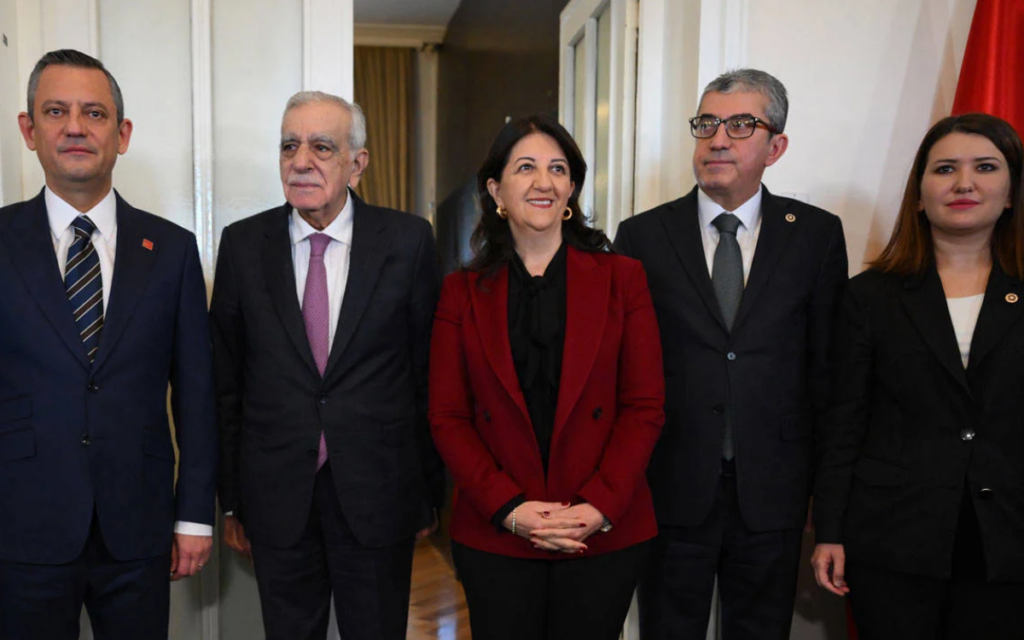 Обявена е нова дата за среща на делегацията на партията DEM İmralı с CHP