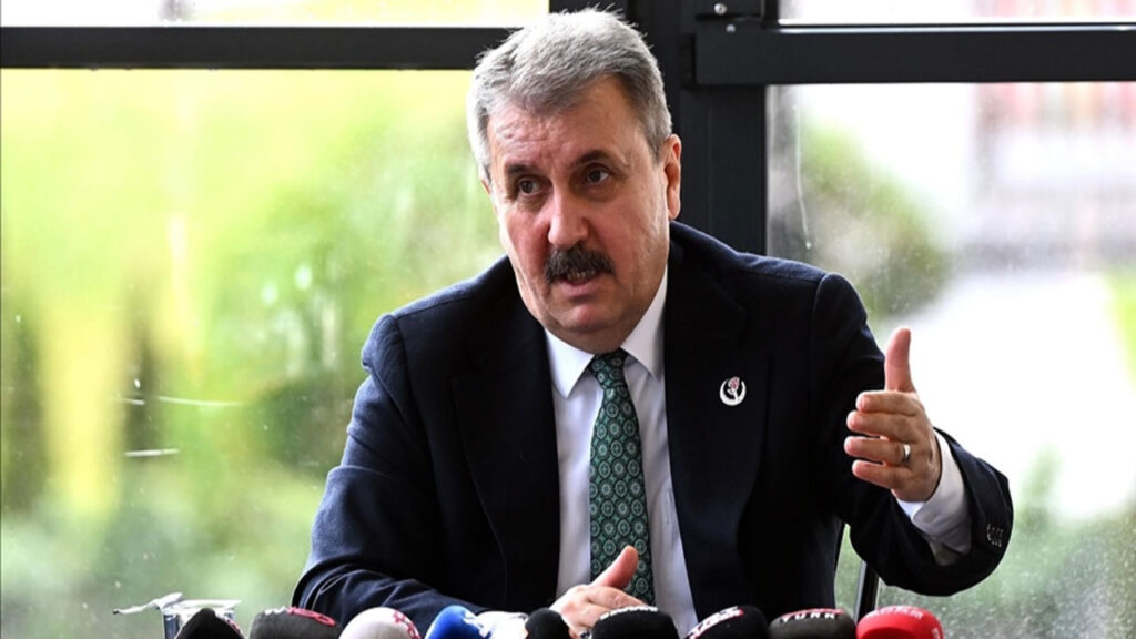 Коментар от Destici за посещението на папата в Изник: Те все още гледат към Изник и Хагия София