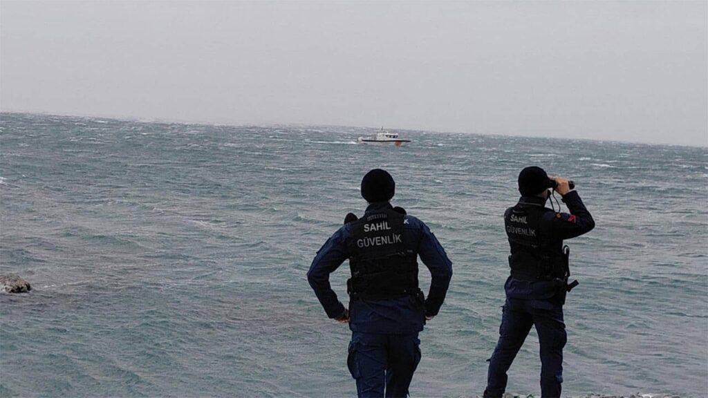 Hatay’da denizde kaybolan balıkçıyı arama çalışmaları devam ediyor