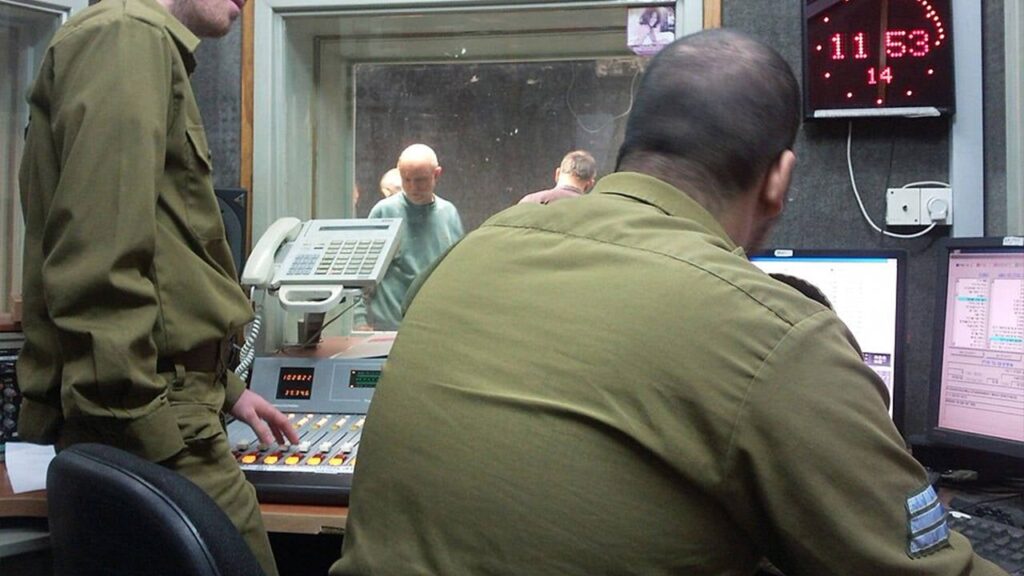 Министърът на отбраната на Израел Кац представя на правителството решението за закриване на Израелското армейско радио