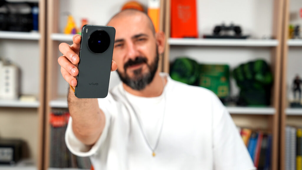 Фотографско изживяване от най-висок клас в компактно тяло | vivo X300 преглед