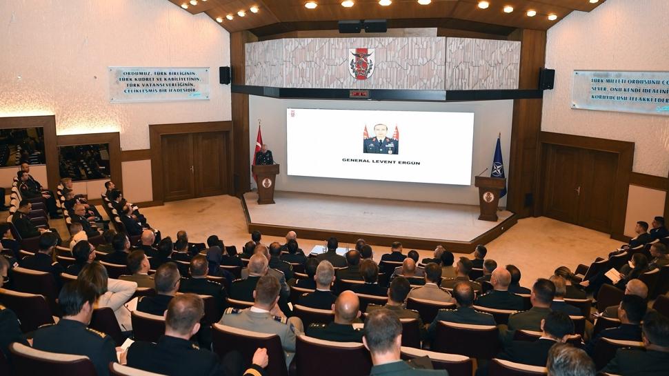 Посещение на НАТО в Турция! 114-членна делегация пристига в Анкара