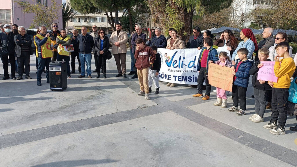 Реакция при сливане на класни стаи в Соке: „Няма спестяване на средства за образование“