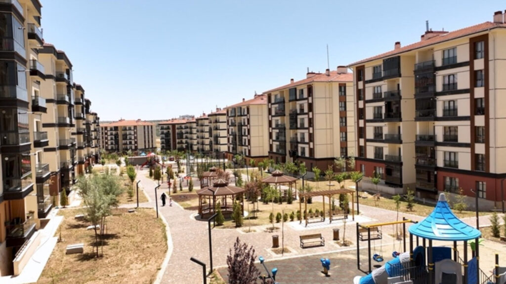 Миналата седмица бяха подадени 500 хил. молби за социални жилища: Кога ще се тегли жребият?