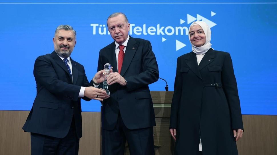 Teknolojiyle engeller aşılıyor… Türk Telekom’a Dijital Erişilebilirlik ödülü