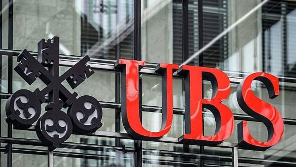 UBS ще съкрати още 10 хил. служители