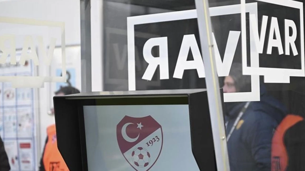 Обявен е съдията VAR за мача Trabzonspor-Beşiktaş