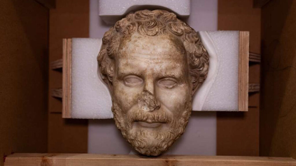 Императорът на Бубон е в Анкара: Похитената история се завръща в Анадола