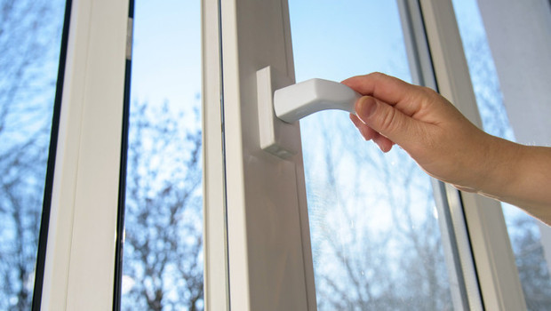 İki ülkenin vatandaşları arasında temiz hava krizi: Pencereleri açın ‘lüften’ | Çiftler bu yüzden ayrılıyor, kira sözleşmelerinde bile yazıyor