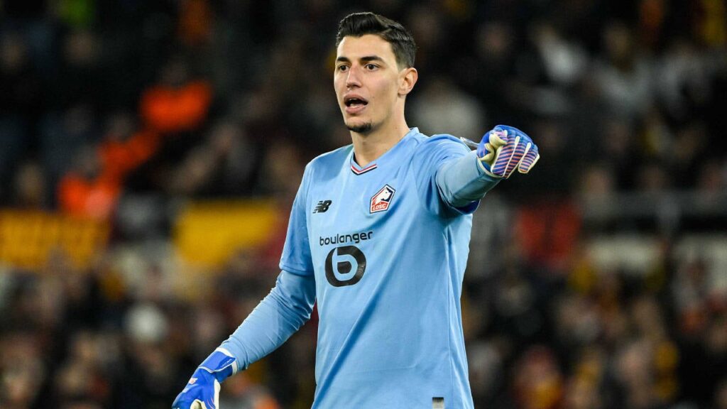 Berke Özer aralık ayının en iyisi