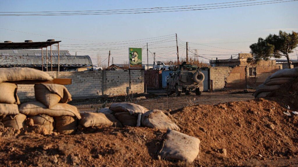 Irak, Suriye’den 150 IŞİD’li tutuklunun teslim alındığını duyurdu