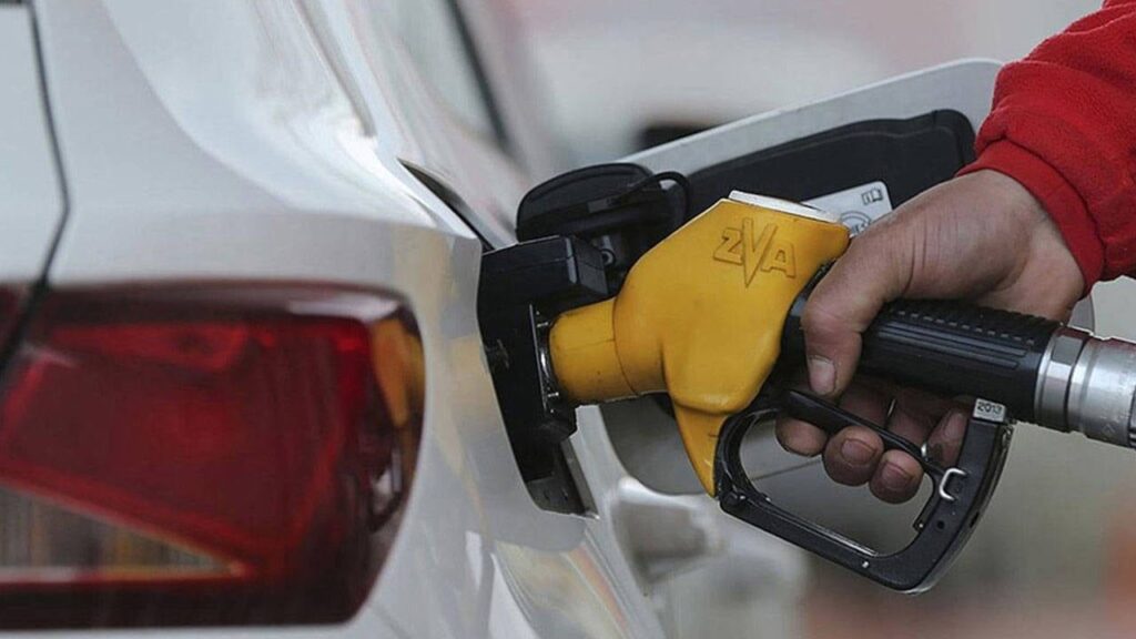 Ново повишение на дизеловото гориво на входа